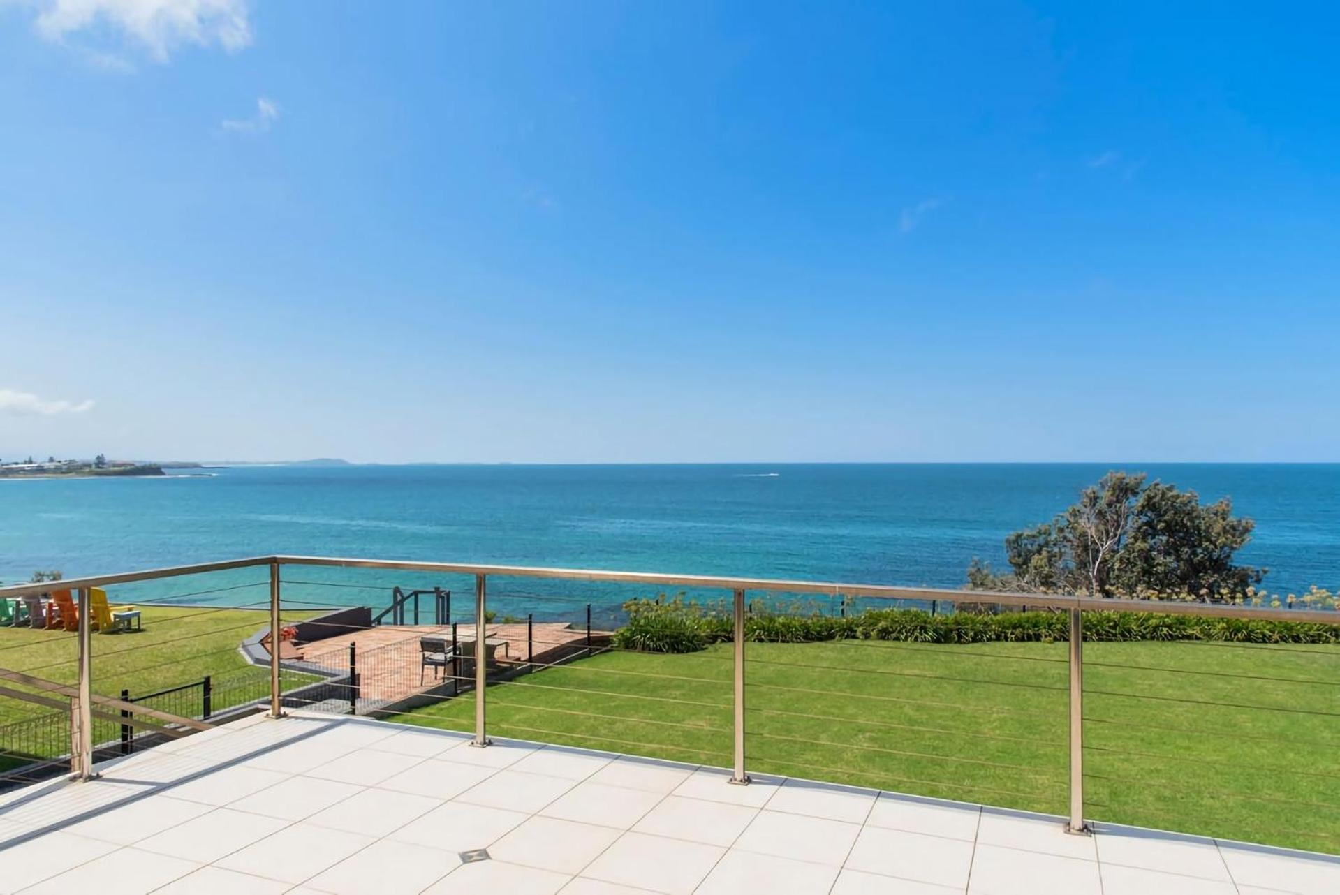 Spectacular Ocean Front Home With Pool Shellharbour Exterior photo