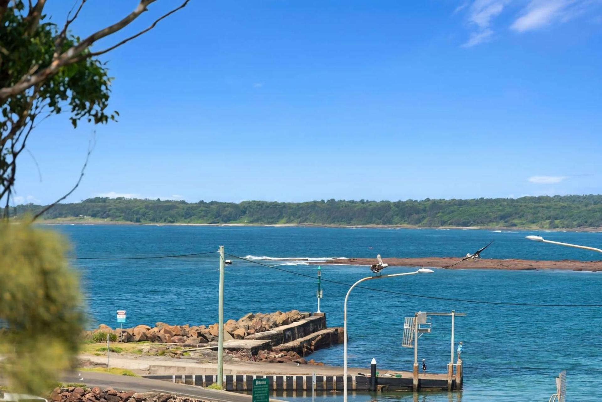 Spectacular Ocean Front Home With Pool Shellharbour Exterior photo