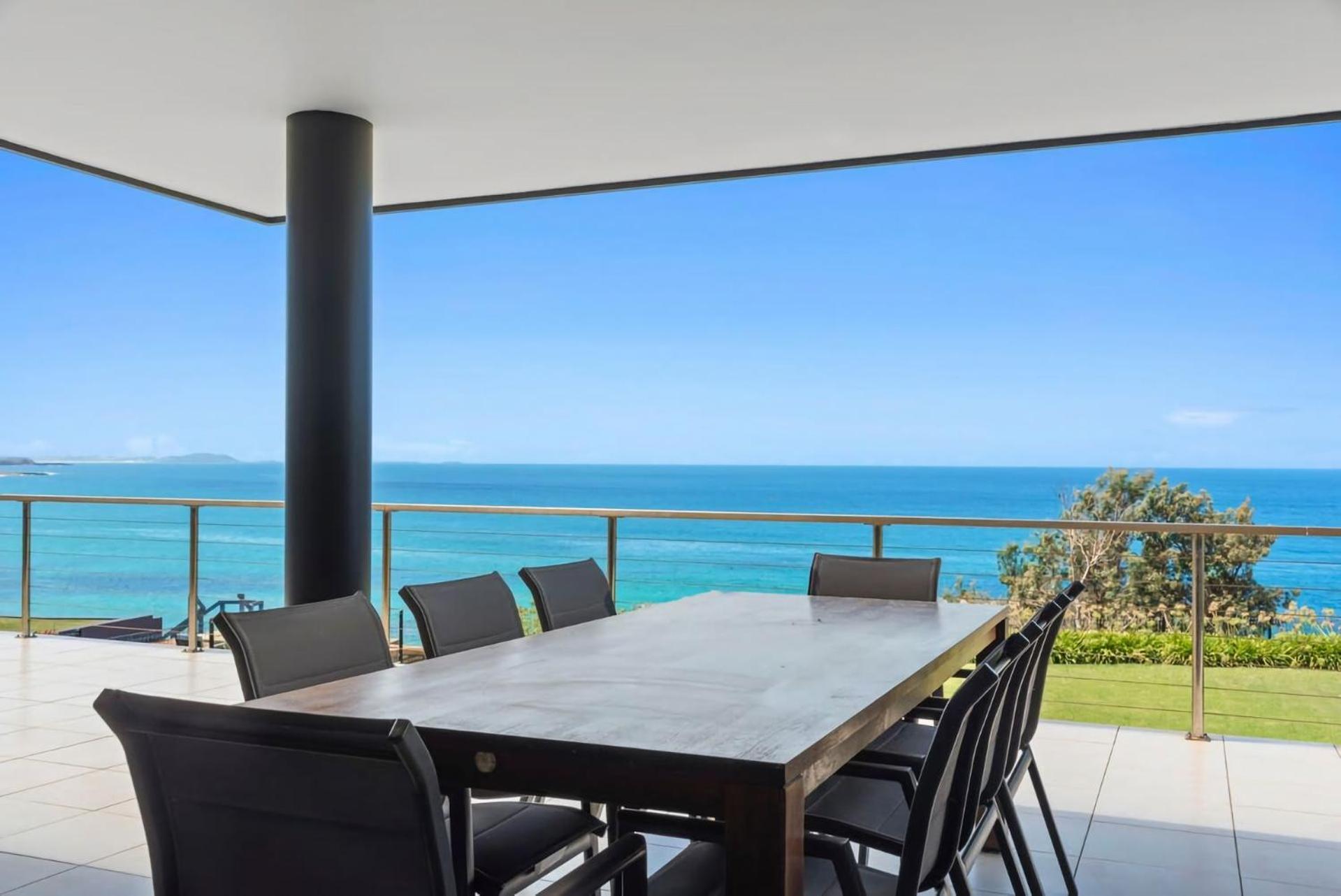 Spectacular Ocean Front Home With Pool Shellharbour Exterior photo
