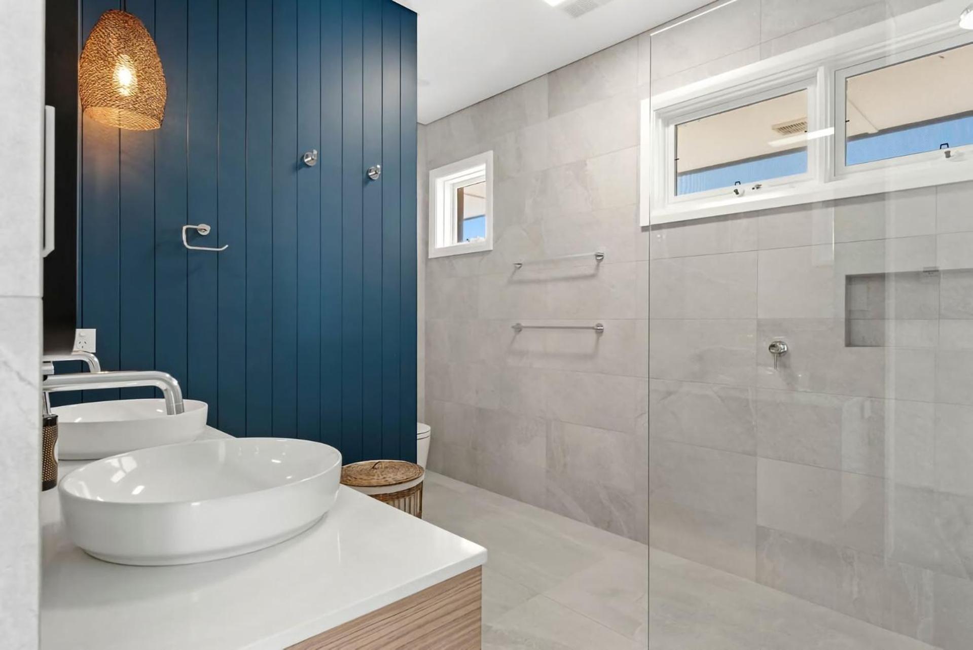 Spectacular Ocean Front Home With Pool Shellharbour Exterior photo