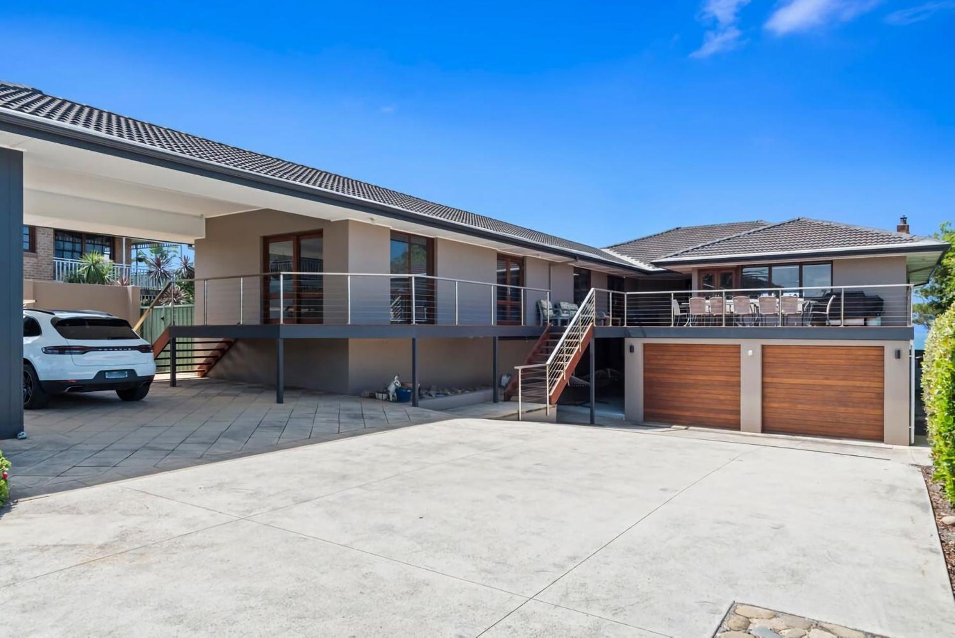Spectacular Ocean Front Home With Pool Shellharbour Exterior photo